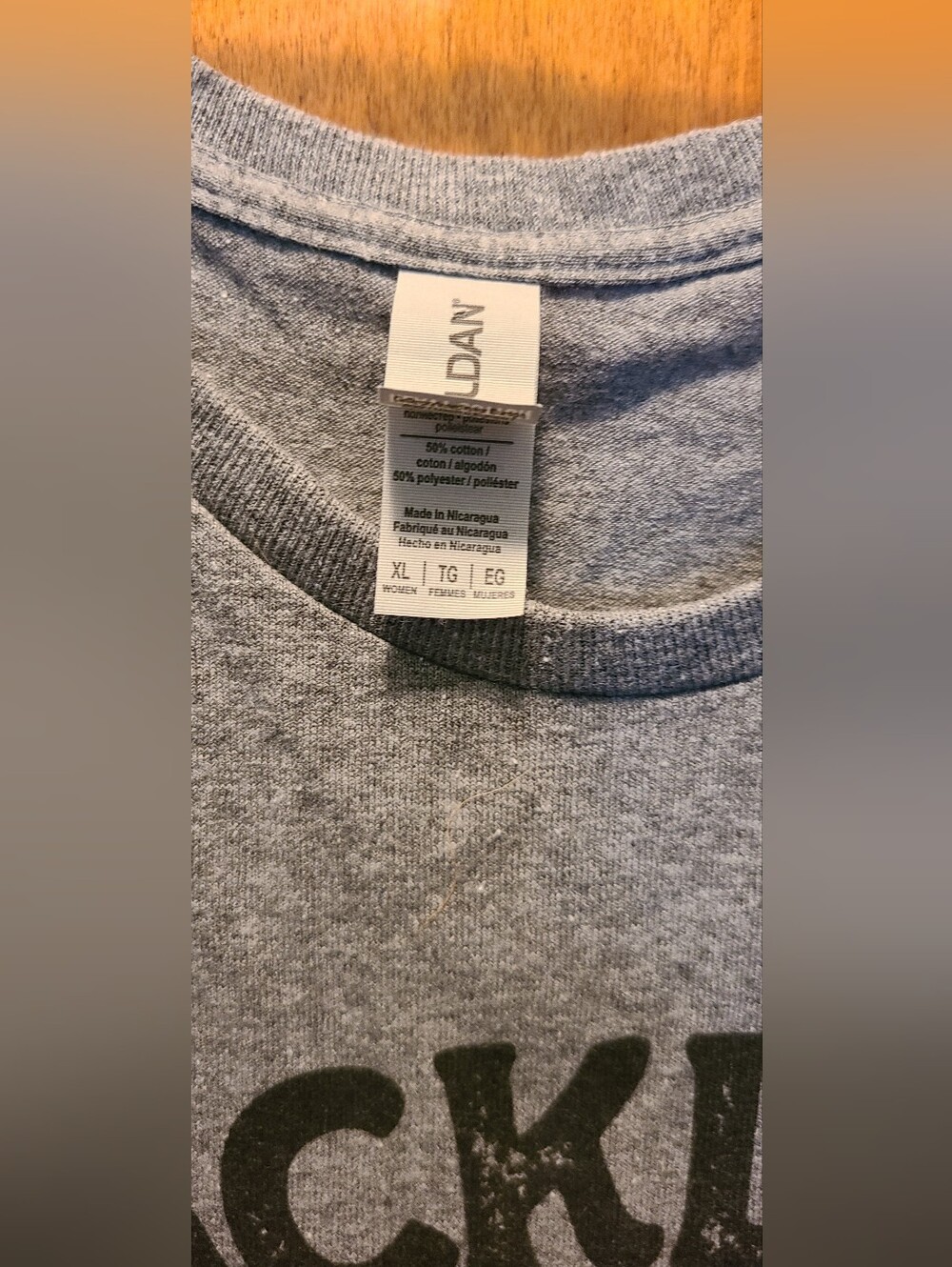 Gildan Women's Crewneck Tee-Shirt in Heather Gray